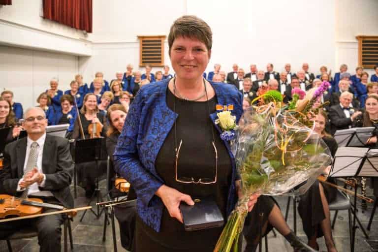 Mevrouw Van de Mheen-Van den Hoorn ontvangt Koninklijke onderscheiding