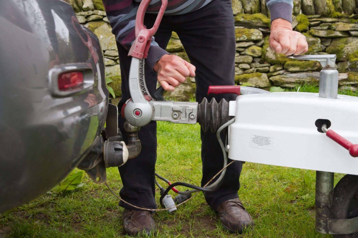 Hooking up caravan