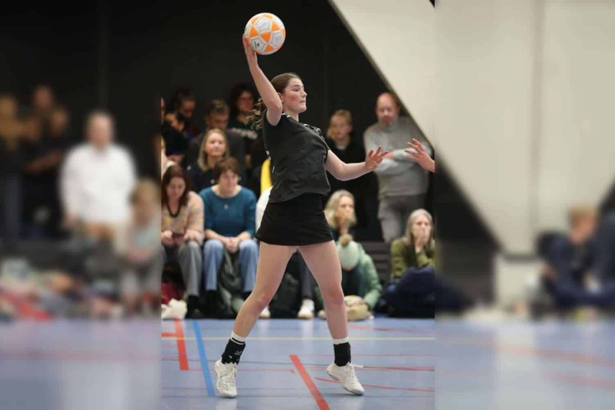 korfbal-de-meeuwen-putten-Lieke-van-de-Langemheen
