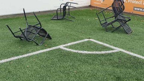 sdc-putten-vernielingen-stoelen