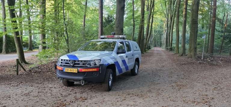 Vijf antitankgranaten gevonden in Putterbos, EOD blaast ze ter plekke op (video) 4